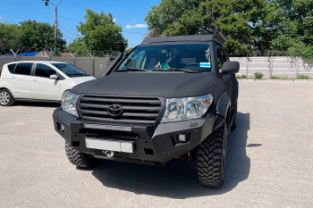 Toyota Land Cruiser 200